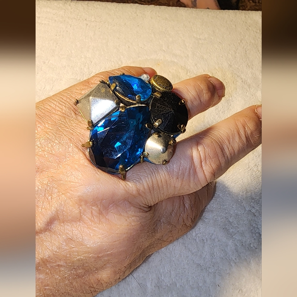 Marc by Marc Jacobs Bold Statement Cocktail Ring – Blue Crystal & Mixed Accents
